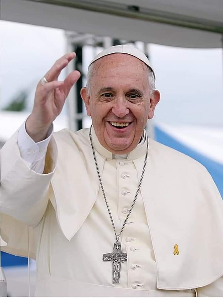 CATHOLIQUE : LE PAPE FRANÇOIS DEMANDE AUX PRÊTRES DE RACCOURCIR LES HOMÉLIES.